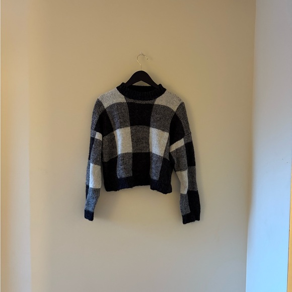 Forever 21 Black and White Checkered Turtleneck Sweater - Picture 2 of 4